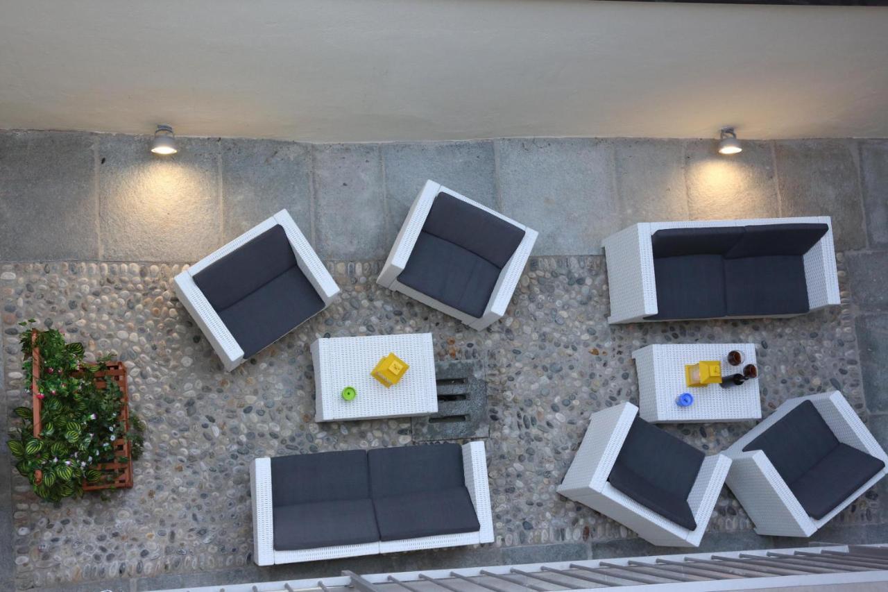 Trifulhouse Holiday Apartments 阿尔巴 外观 照片